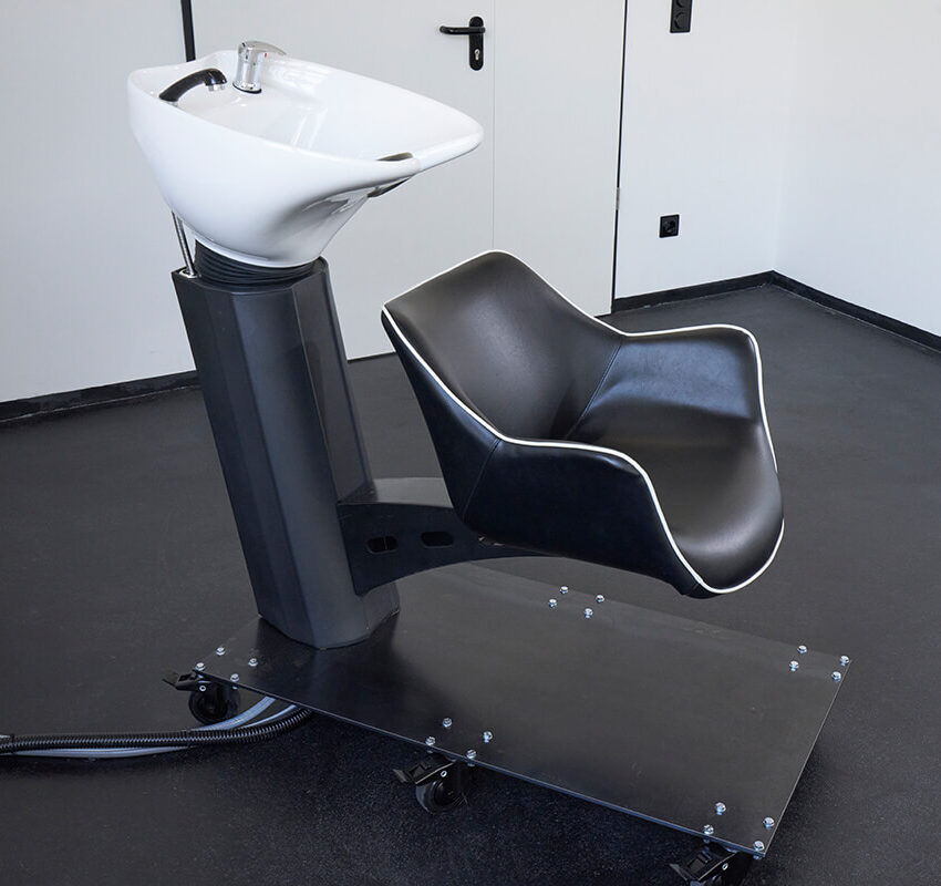 Production Room - raw studios.