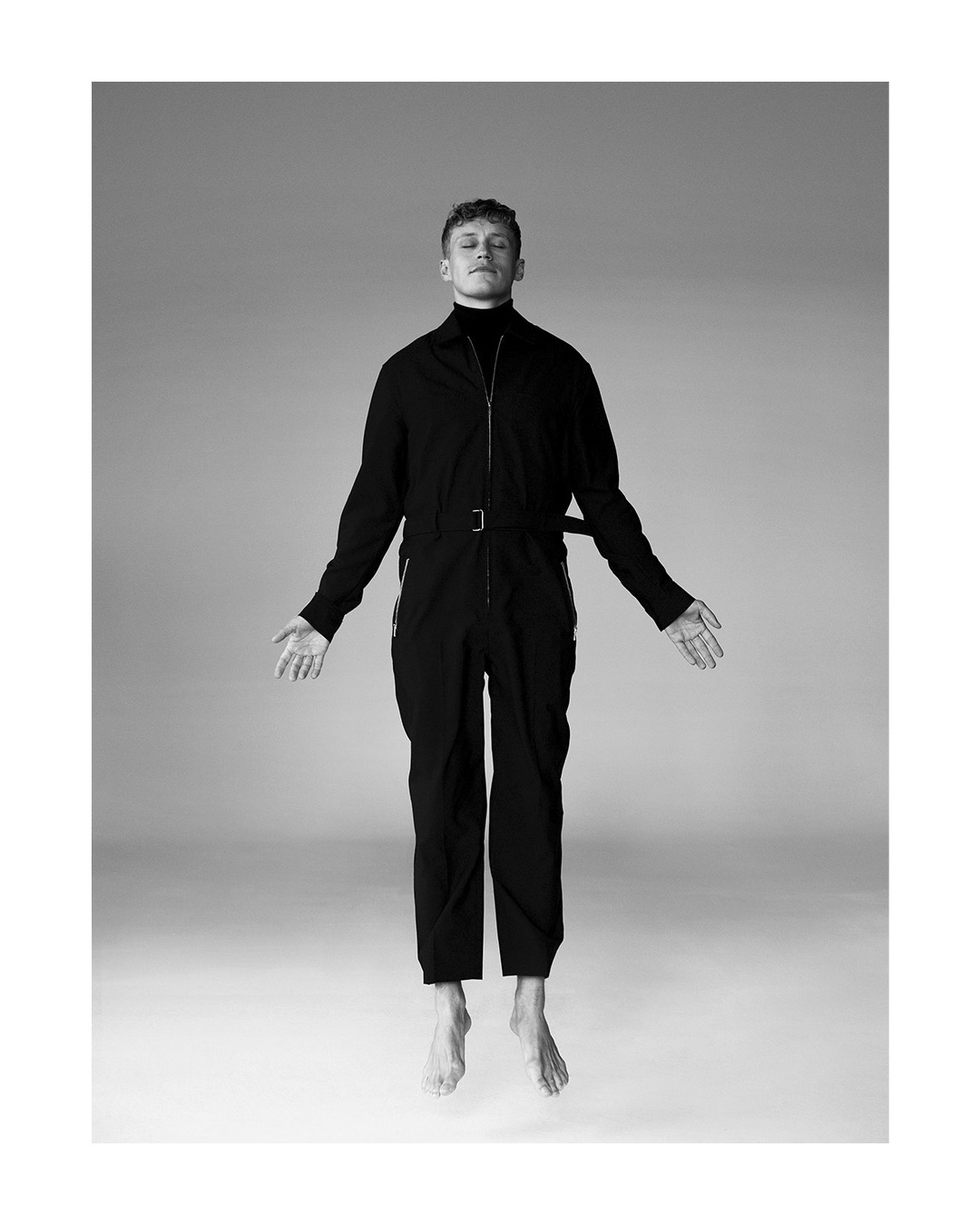 German singer songwriter Tim Bendzko photographed by Maximilian Baier at raw studios.