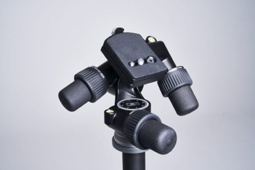405 tripod head by manfrotto