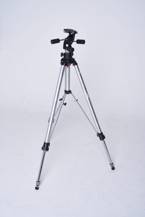 Manfrotto 058 tripod in silver