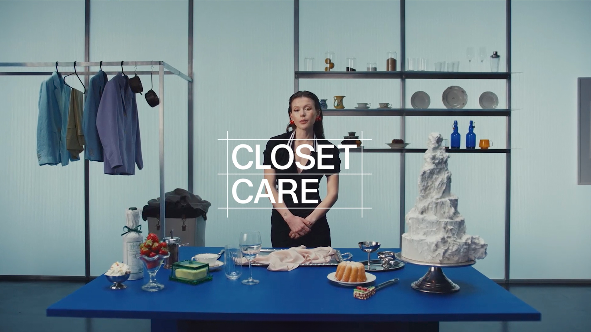 Cake artist Sophia Stolz in Zalando’s Closet Care studio at raw studios. for Episode 4, with stain-removal tips and dramatic cake set design. Rental Studio Berlin.