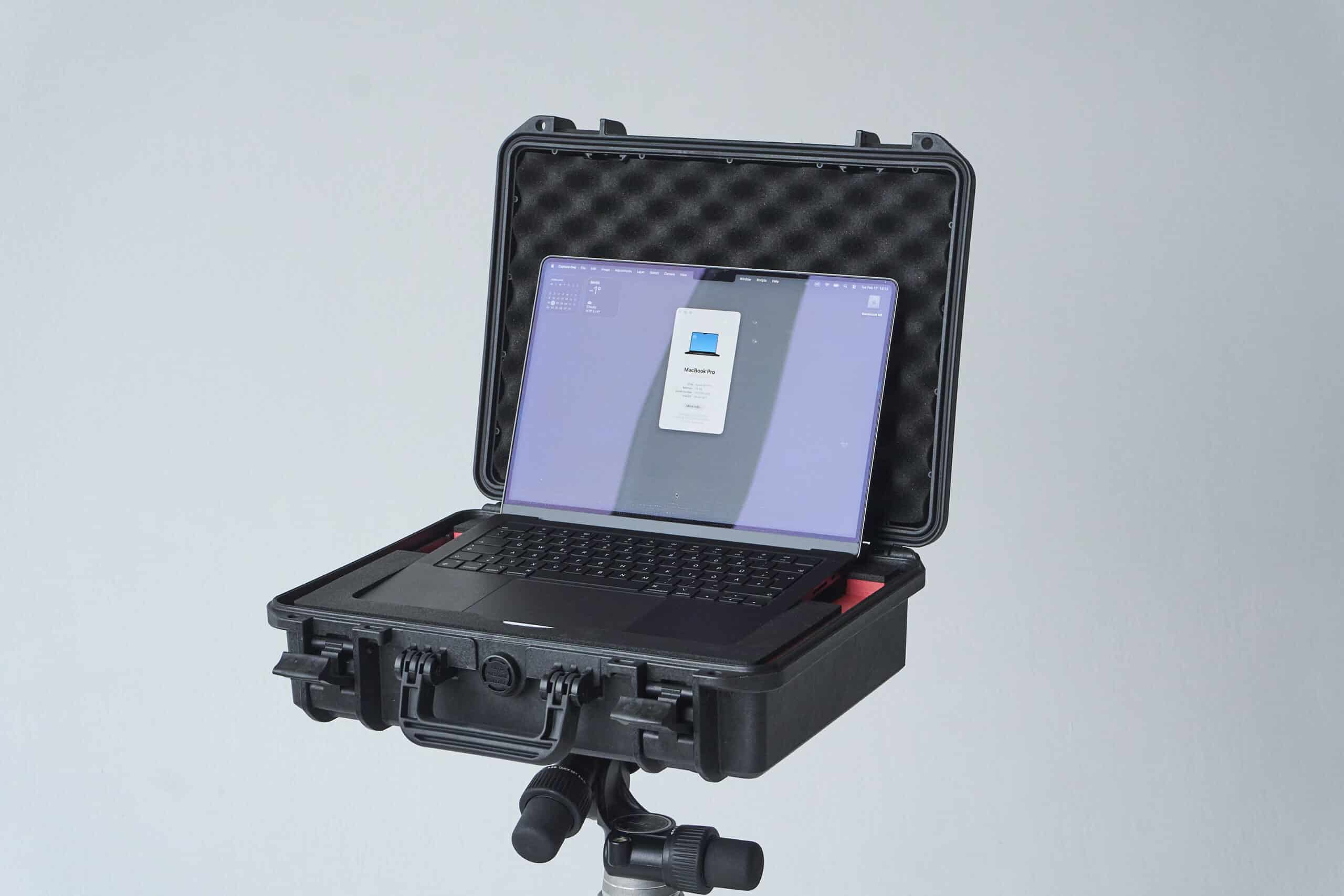 Apple Mac Book Pro - M4 Pro, 14-Core , 14.2 Inch, 24 GB , 1 TB SSD - Image 6