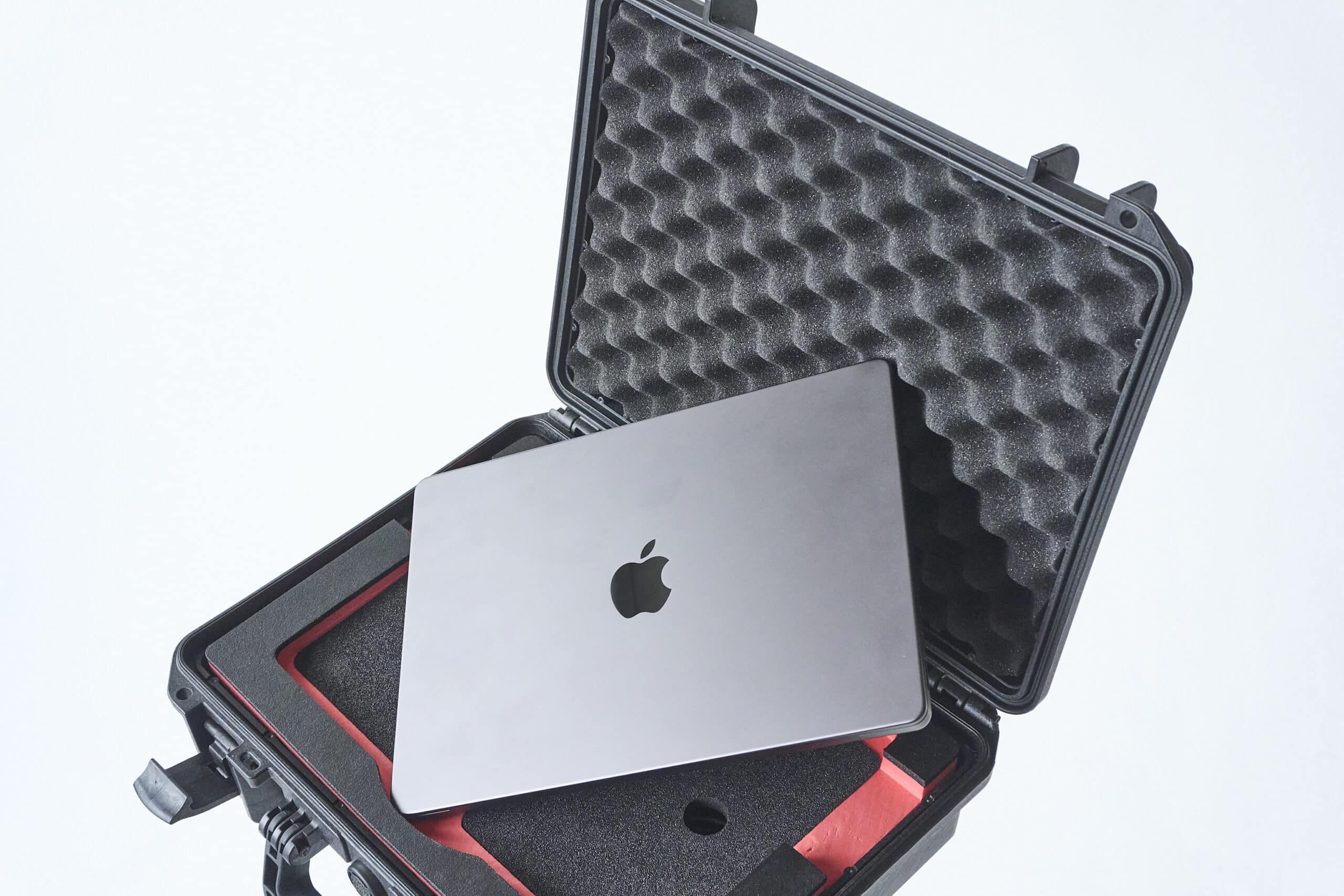 Apple Mac Book Pro - M4 Pro, 14-Core , 14.2 Inch, 24 GB , 1 TB SSD - Image 5